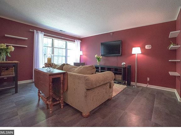 5th image of 6010 Chasewood Pkwy APT 1