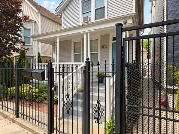 1830 N Mozart St #2, Chicago, IL 60647