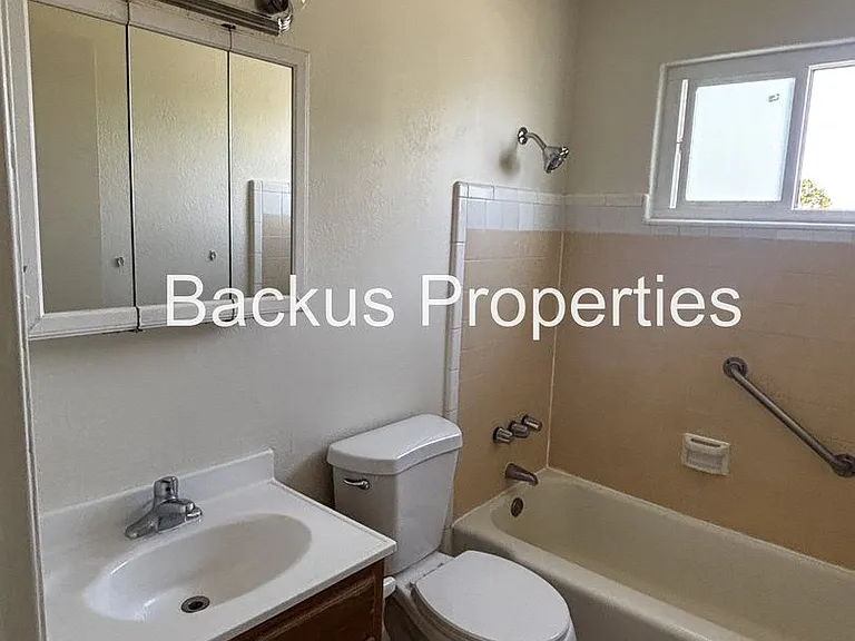 W. Alisal St 225 — Photo 11