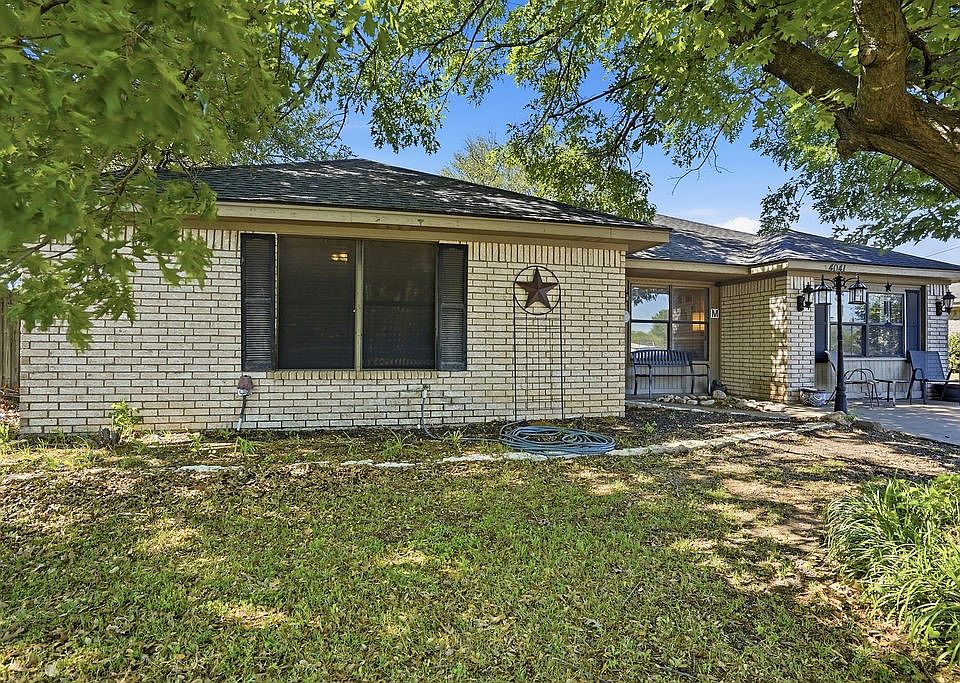 1st image of 4041 Country Meadows Cir