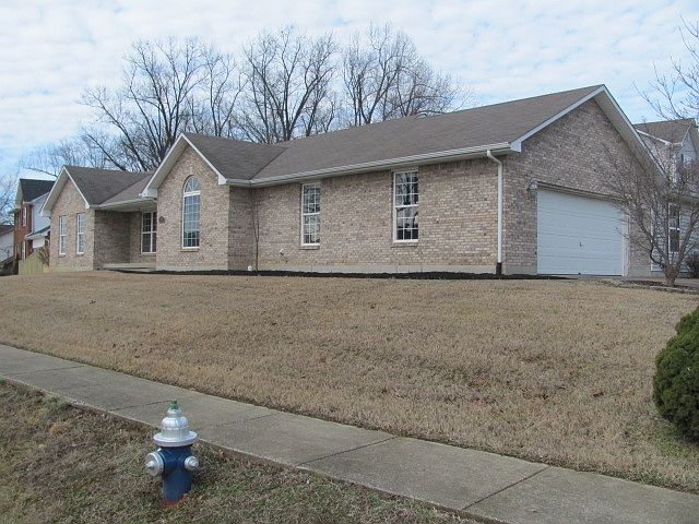 1st image of 100 Scarlet Oak Cir