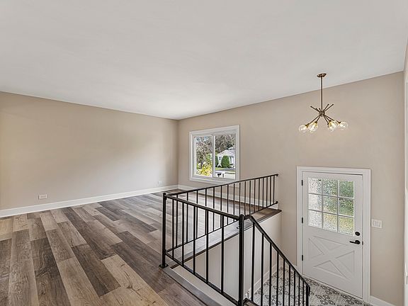 2nd image of 1124 Lotus Dr