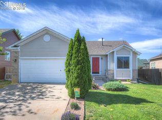 814 Hayloft Ln, Fountain, CO 80817