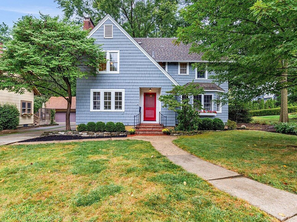 1st image of 108 Stafford Ave