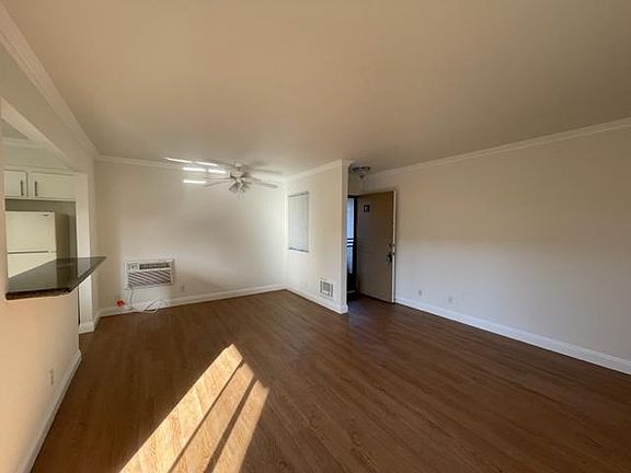 5th image of 1353 Caminito Gabaldon Unit F