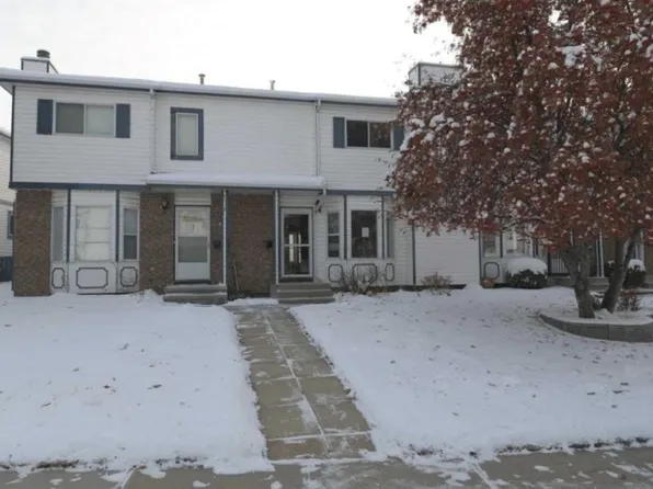 5 Elwell Close, Red Deer, AB T4R 2E2