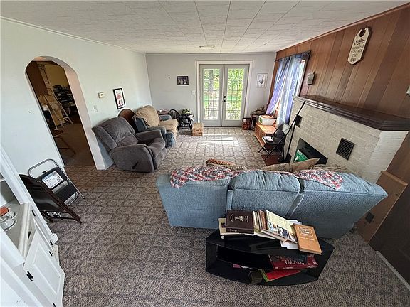 3rd image of 10156 N 800th St