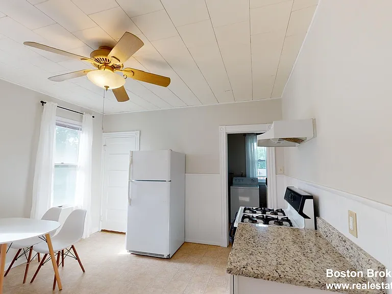 30 Roseclair St #3 — Photo 5