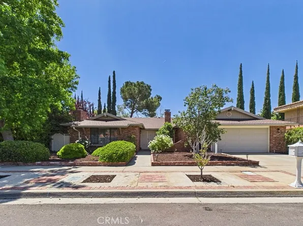 504 Fairway Dr, Palmdale, CA 93551