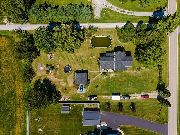 4th image of 377 Bischoff Rd