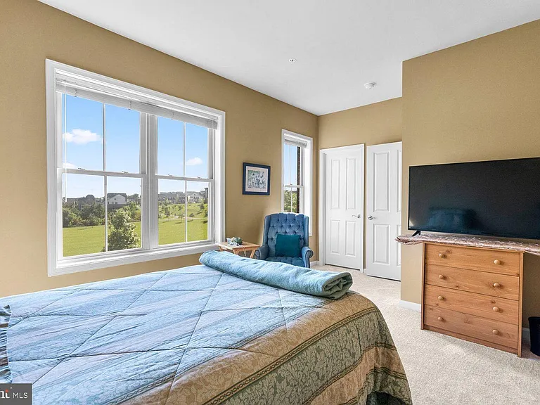 14103 Byrne Park Dr — Photo 14