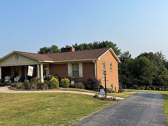 4th image of 49 Hedgemore Ln