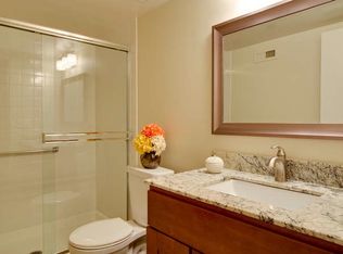 3136 Rossmoor Pkwy APT 4, Walnut Creek, CA 94595