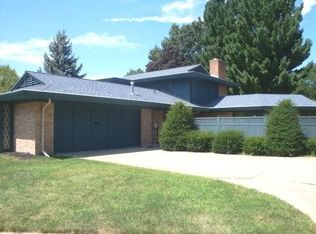 302 W Le Fevre Rd, Sterling, IL 61081