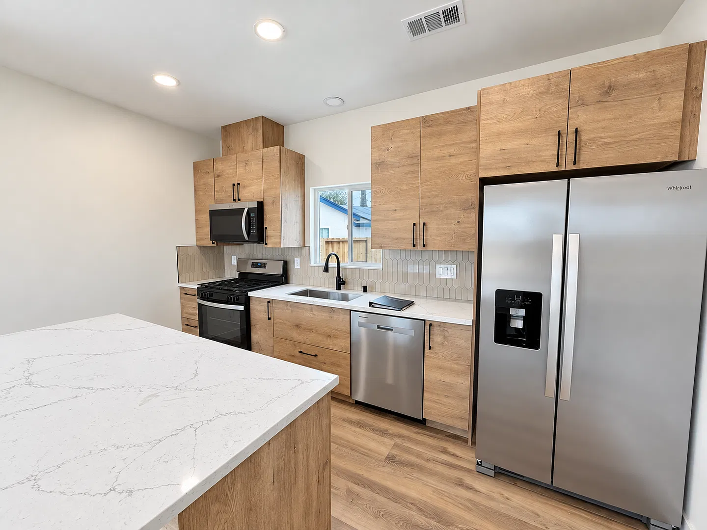 5062-5064 Faber Way — Photo 3