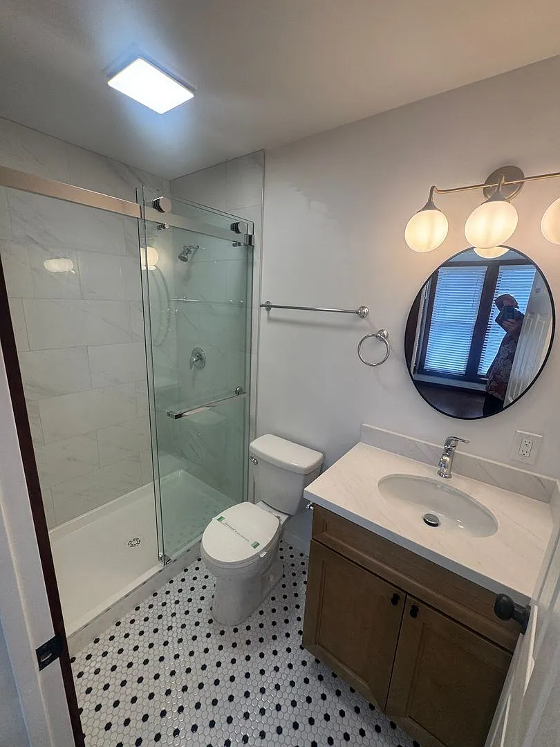 Private Room and Bathroom in Little Italy - $1700 — Photo 4
