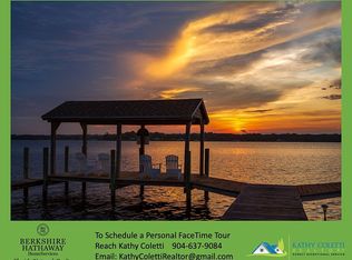 2331 Lakeshore Dr N, Fleming Island, FL 32003