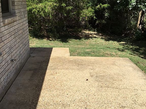3rd image of 149 Katie Cir