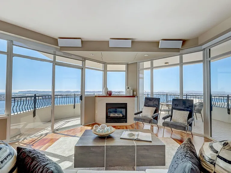 700 W Harbor Dr W #2902 — Photo 7