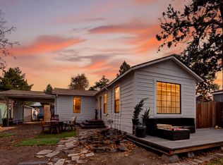 322 SE 5th St, Bend, OR 97702