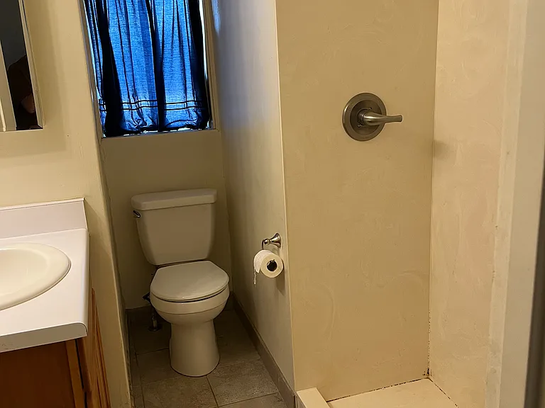 2037 N Santa Rosa Ave #A — Photo 18