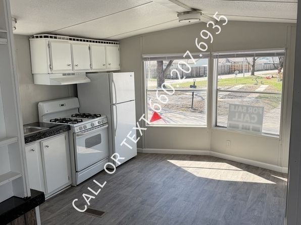 913 N Taylorville Blvd #19