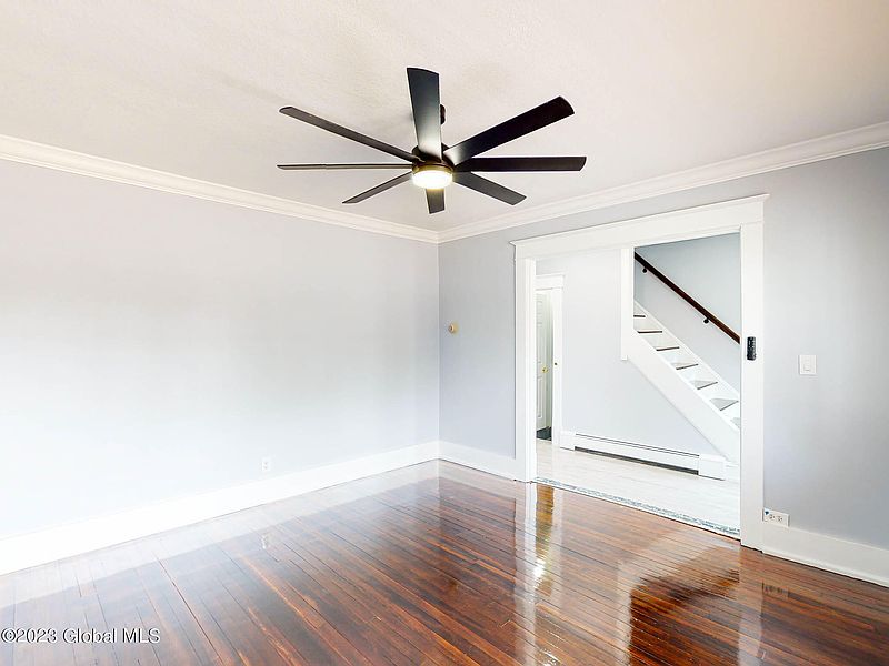 3rd image of 2213 Guilderland Avenue