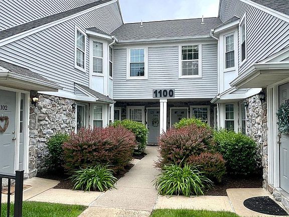 2nd image of 1104 Mews Dr #1104