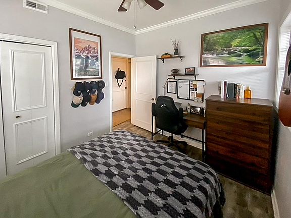 3rd image of 3714 N Sheffield Ave APT 101