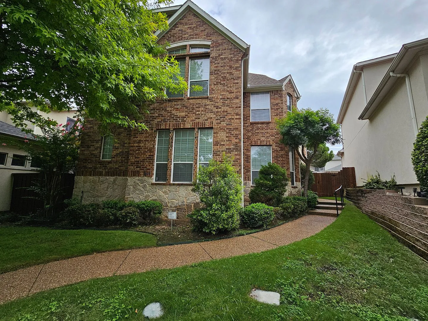 Luxury lifestyle home, nestled in the prestigious University Park in Irving TX — Photo 1