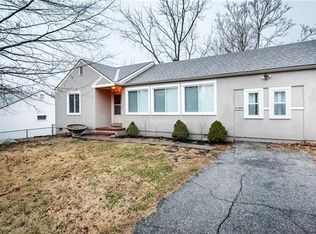 3708 Shawnee Dr, Kansas City, KS 66106