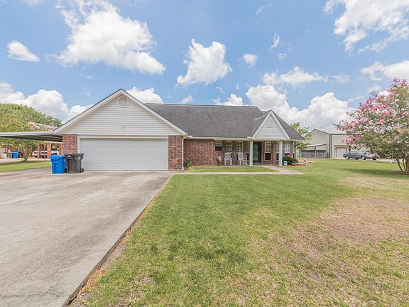 2nd image of 2711 Blue Haven Dr