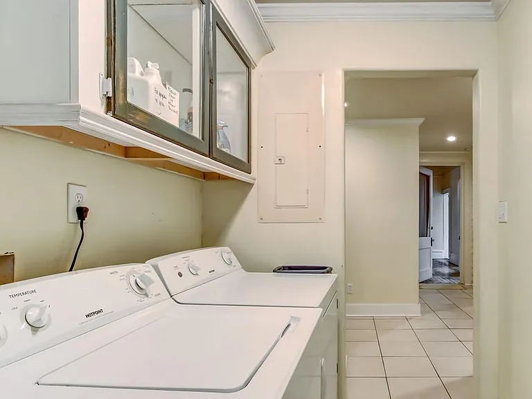 214 E Gwinnett St #B — Photo 8