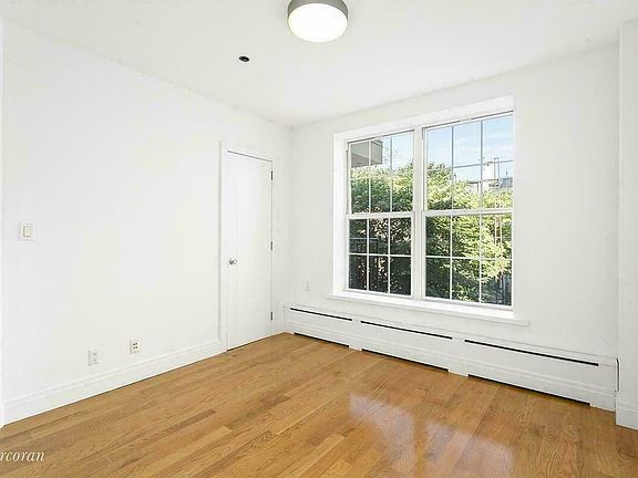 5th image of 185 India St APT 3B