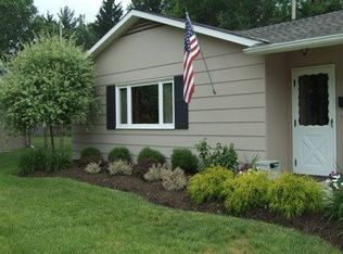 35 Whitehall Dr, Berea, OH