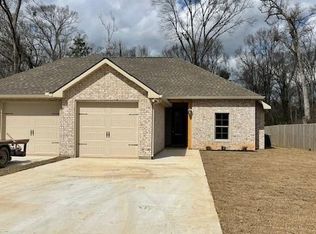 12455 Morgan Creek Ln #B, Hammond, LA 70403