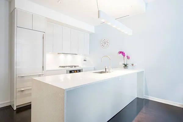 Sold by The Bracha Group | media 1