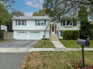 80 Sheffield Cir, Stratford, CT 06614