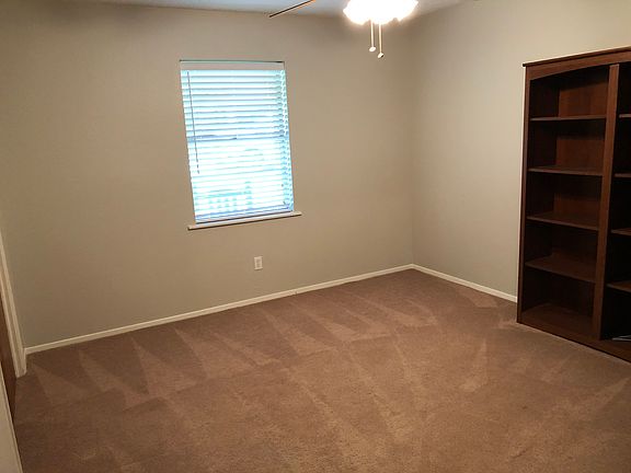 5th image of 1509 Peterson Ln