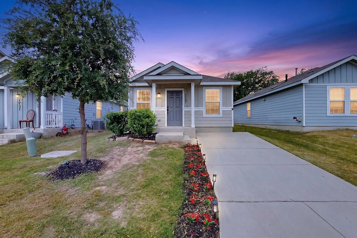 3 bed, 1.0 bath, 1018 sqft, $1,295 — Photo 2