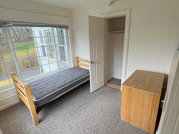 4th image of 509 Wyckoff Rd #9