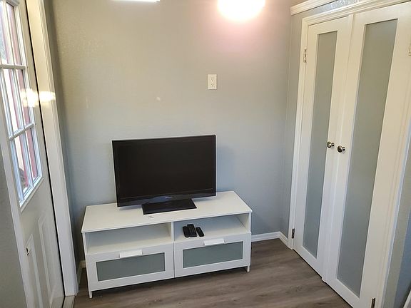 5th image of 9002B Dixiana Villa Cir