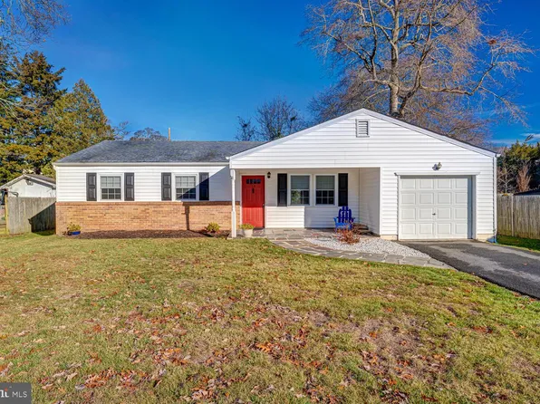 18 Spruce Dr, Little Egg Harbor, NJ 08087