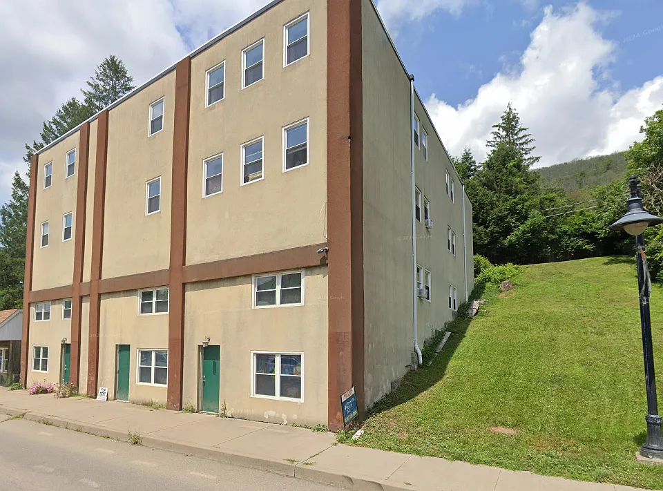36 W Main St #404