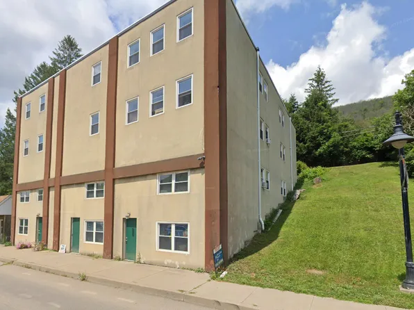 36 W Main St APT 404, Galeton, PA 16922