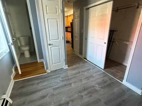 153 Avenue East image 6 of 10