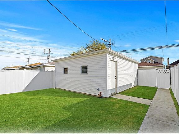 5th image of 7741 S Seeley Ave #G