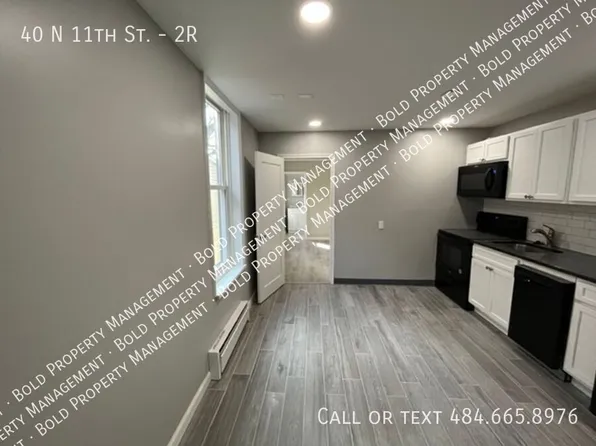 40 N 11th St #2R, Reading, PA 19601