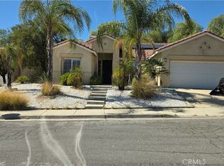 31600 Saddle Ridge Dr, Lake Elsinore, CA 92532