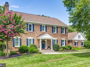 11602 Rolling Meadow Dr, Great Falls, VA